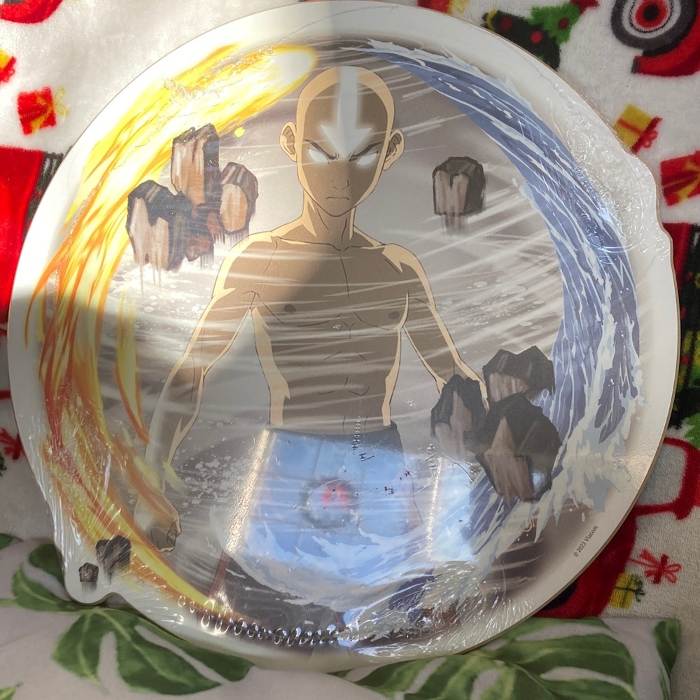 Avatar Themed Decorative pressed wood Wall hanging 15 inch round New in plastic
